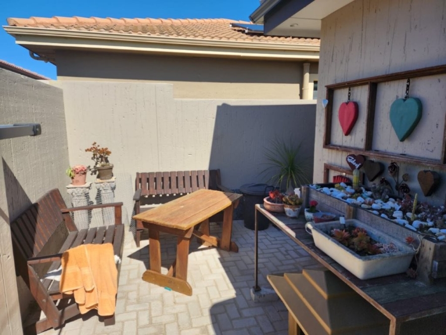2 Bedroom Property for Sale in Dana Bay Western Cape